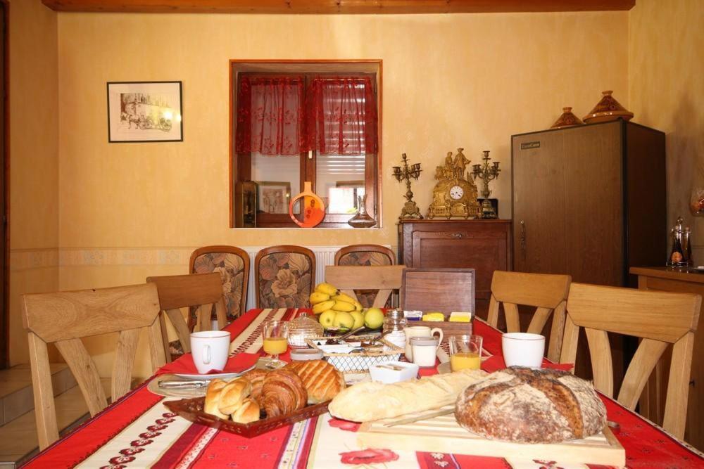 Chez Marie-Anne Bed & Breakfast Sacquenay Exterior photo